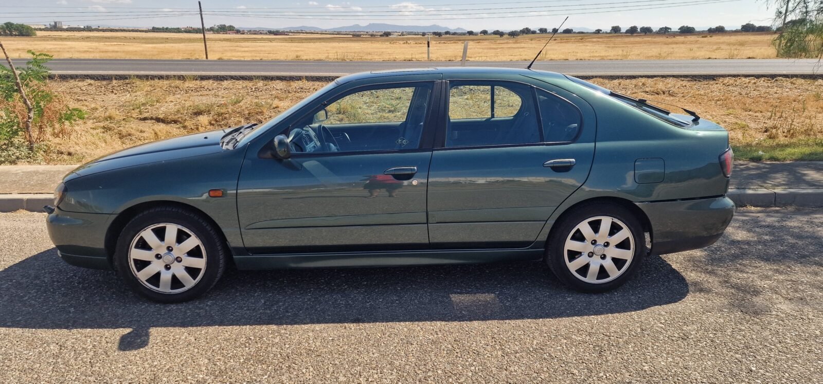 NISSAN Sport 