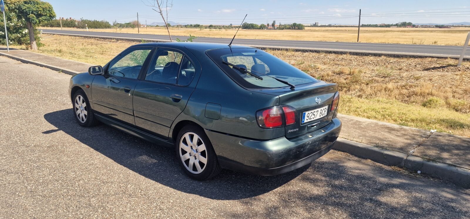 NISSAN Sport 