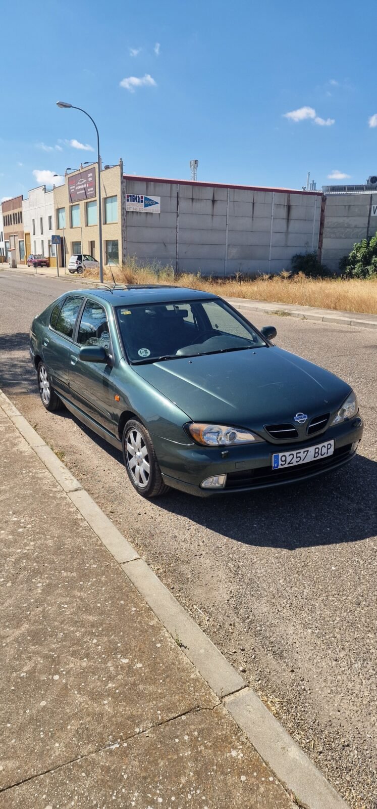 NISSAN Sport 