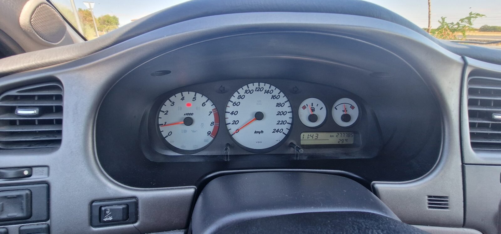 NISSAN Sport 